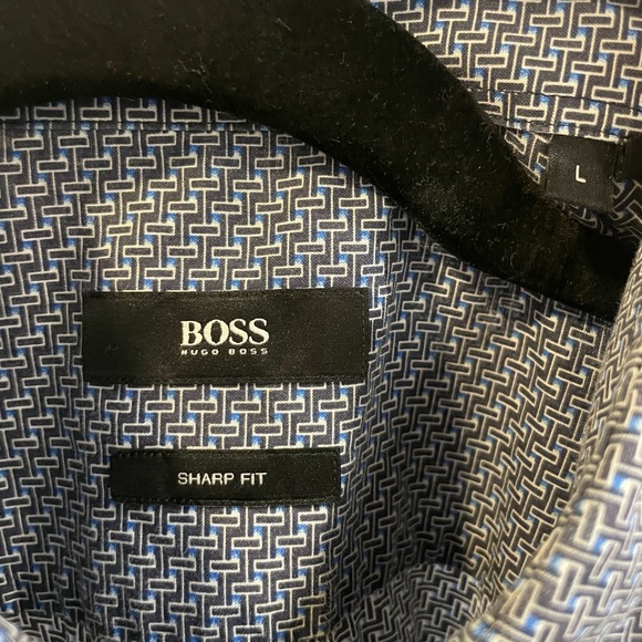 Hugo Boss short sleeve button down shirt - Picture 4 of 6